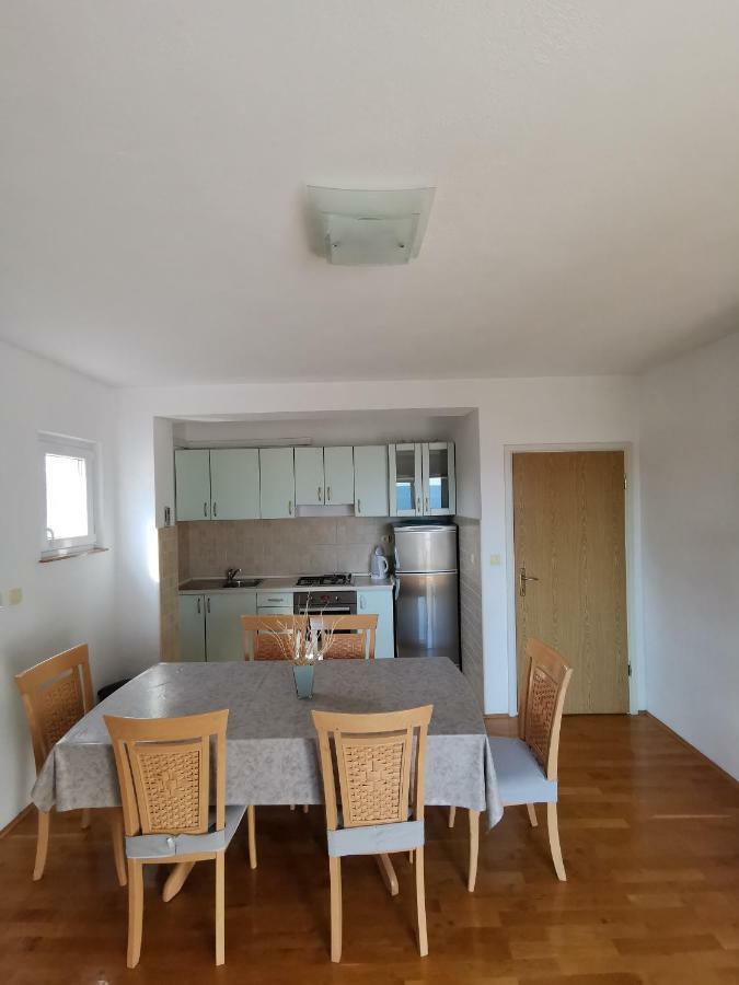 Apartments Moso Tučepi エクステリア 写真