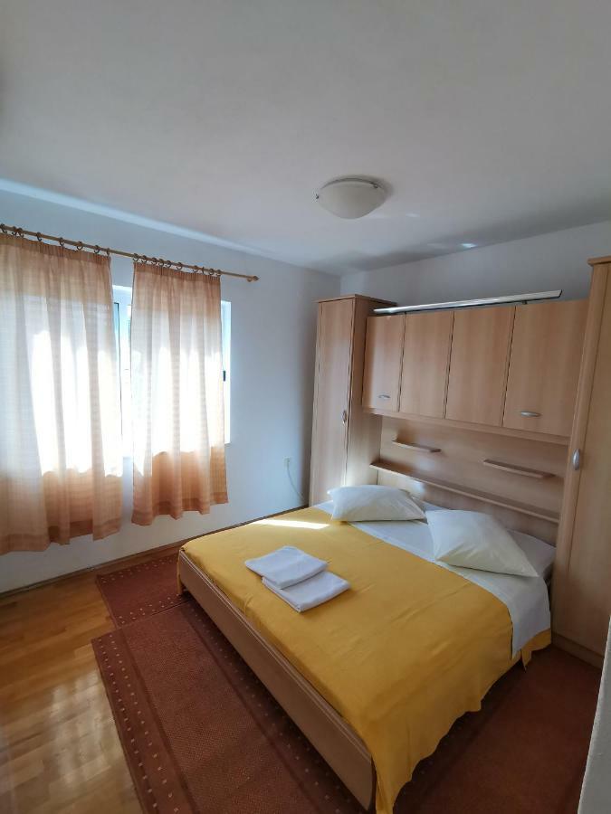Apartments Moso Tučepi エクステリア 写真