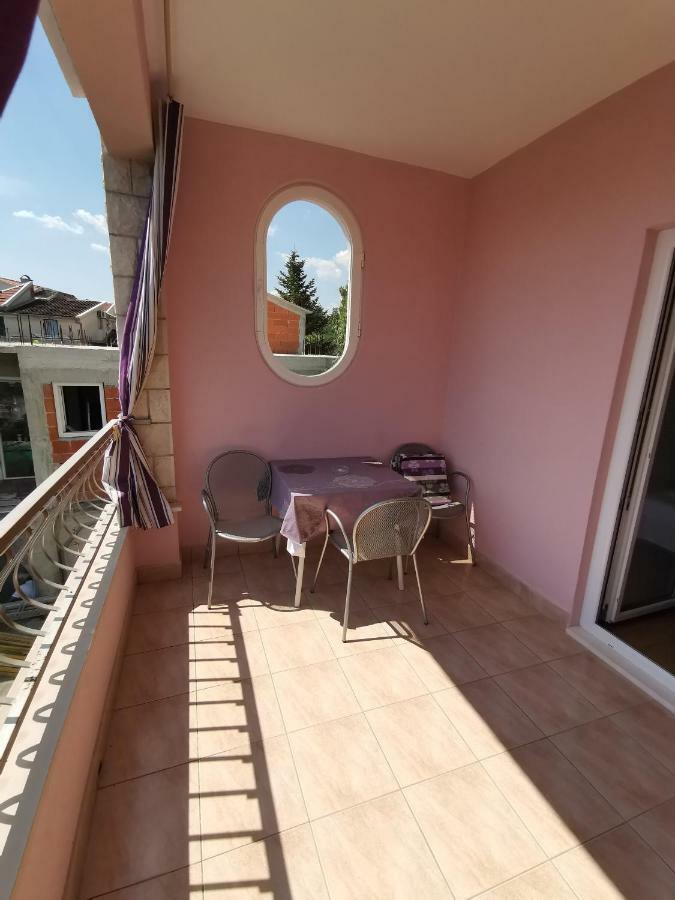 Apartments Moso Tučepi エクステリア 写真